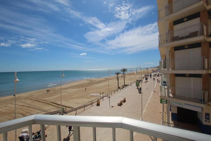 شقة Apartamento Primera Linea Playa Centro De Guardamar كوارذامار ذيل سيغورا المظهر الخارجي الصورة