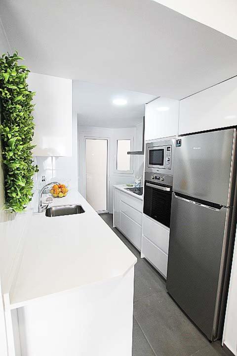 شقة Apartamento Primera Linea Playa Centro De Guardamar كوارذامار ذيل سيغورا المظهر الخارجي الصورة