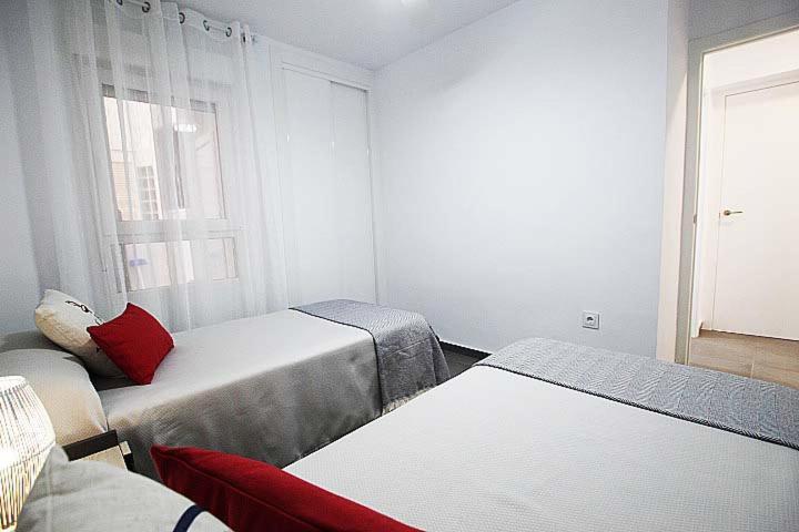 شقة Apartamento Primera Linea Playa Centro De Guardamar كوارذامار ذيل سيغورا المظهر الخارجي الصورة