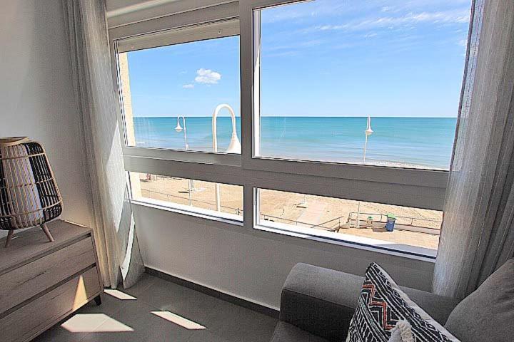 شقة Apartamento Primera Linea Playa Centro De Guardamar كوارذامار ذيل سيغورا المظهر الخارجي الصورة