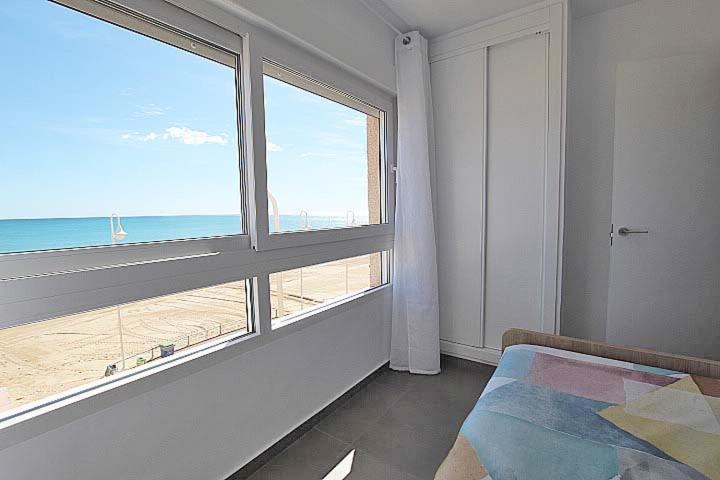 شقة Apartamento Primera Linea Playa Centro De Guardamar كوارذامار ذيل سيغورا المظهر الخارجي الصورة