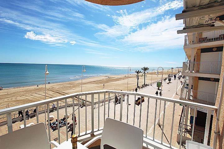 شقة Apartamento Primera Linea Playa Centro De Guardamar كوارذامار ذيل سيغورا المظهر الخارجي الصورة