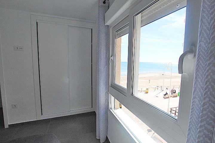 شقة Apartamento Primera Linea Playa Centro De Guardamar كوارذامار ذيل سيغورا المظهر الخارجي الصورة